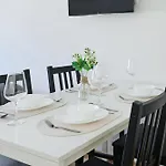 Mira Апартаменты