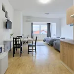 Mira Апартаменты *