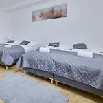 Mira *
